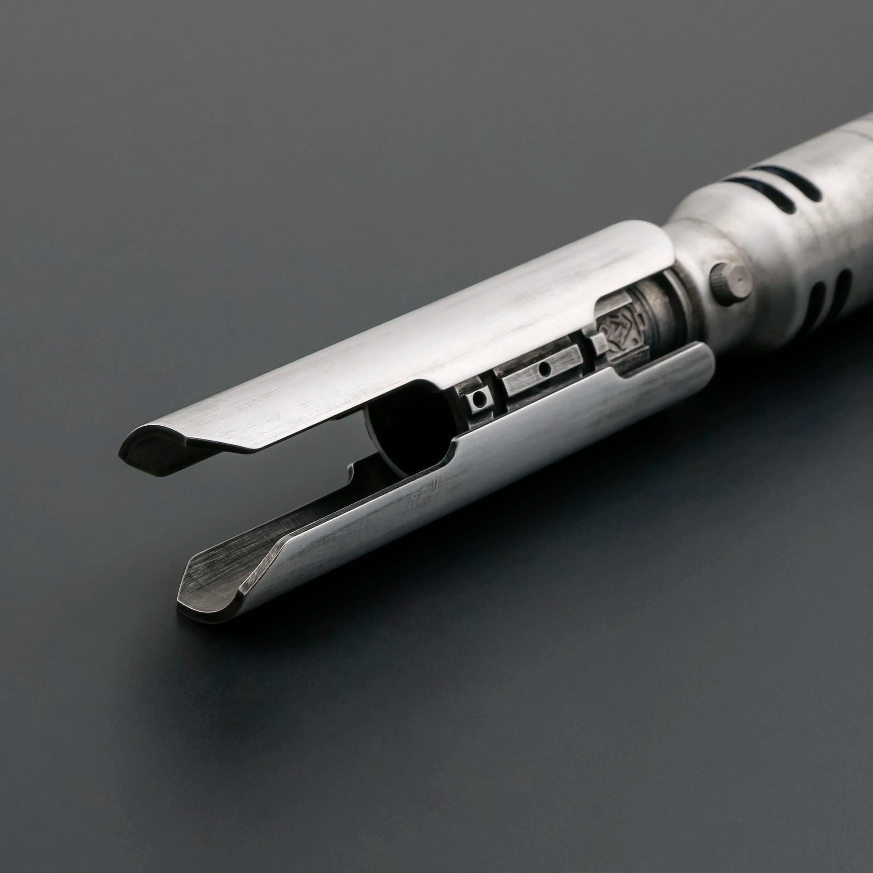 Cal Kestis Neopixel Lightsaber Replica | Proffie 2.2 Soundboard | RGB Dueling Saber | Smooth Swing